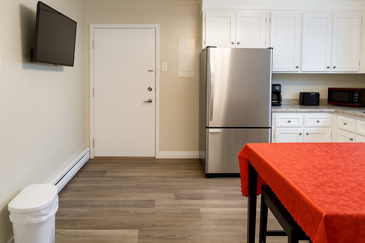 945 Rue Papineau #2, Sherbrooke, QC J1E 1Z4 — photo 3